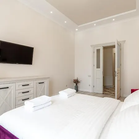 Avangard Saint Teodora Iii *