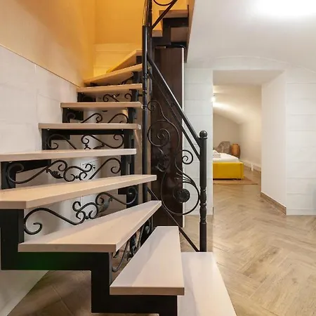 Avangard Saint Teodora Iii * Lviv