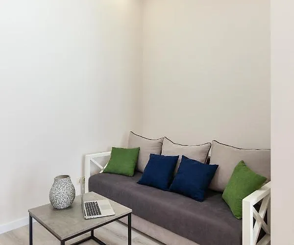 Avangard Saint Teodora Iii * إلفيف