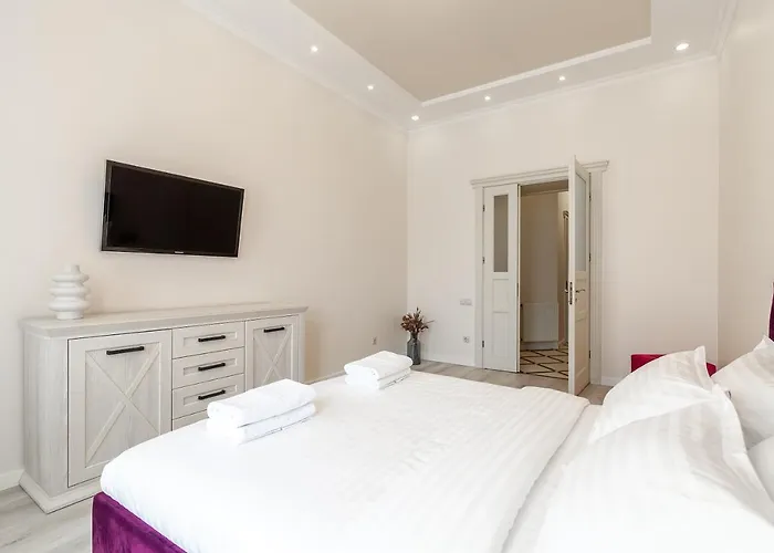 Avangard Saint Teodora Iii *