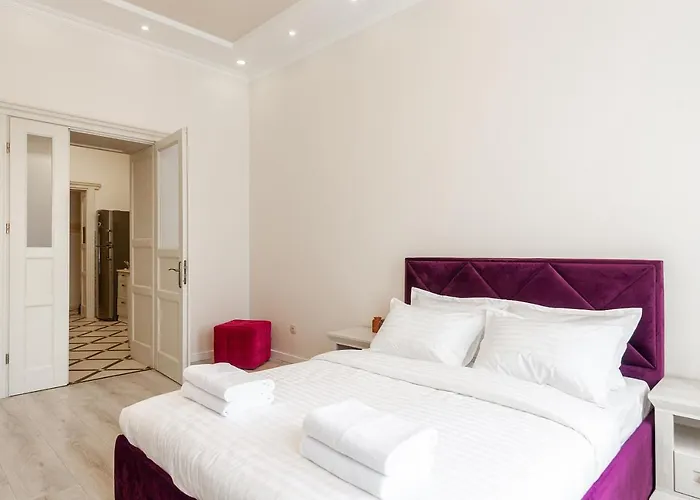 Avangard Saint Teodora Iii Apartamento Leópolis