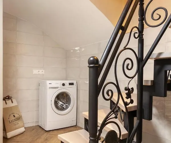 Apartment Avangard Saint Teodora Iii