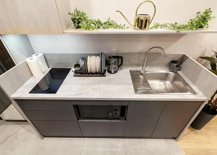 Avangard Saint Teodora Iii * Leópolis